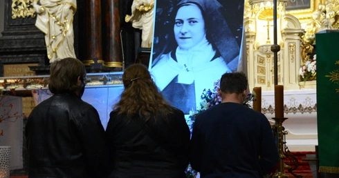 Czas na listy do świętej Tereski