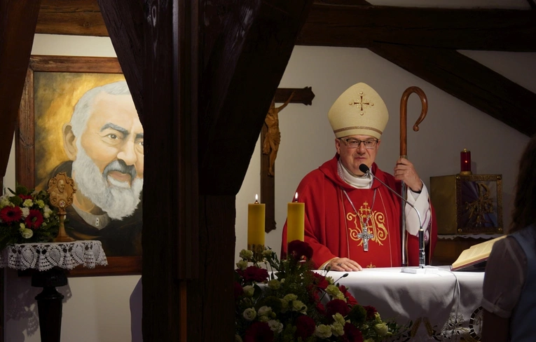 Święty ojciec Pio w Garnierówce w Głębowicach