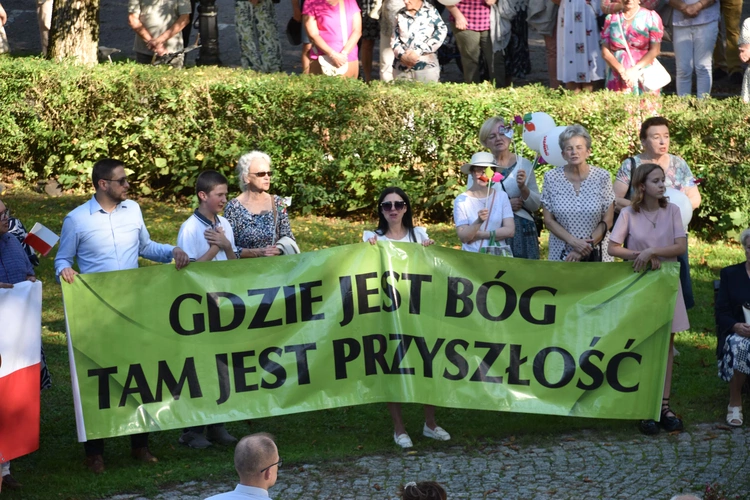 Ciechanów. Marsz dla Życia i Rodziny