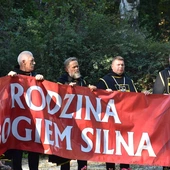 Ciechanów. Marsz dla Życia i Rodziny