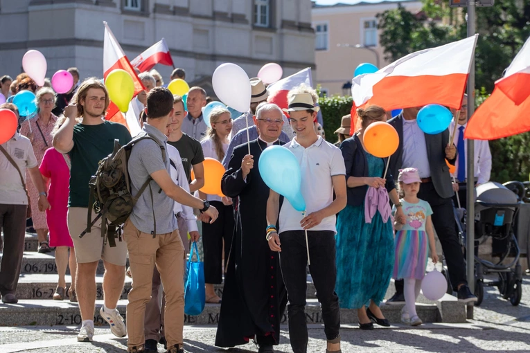 Marsz dla życia i rodziny w Świdnicy 2025
