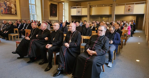 Refleksja o prawie i wspólnocie