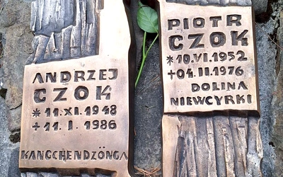 Nowe tablice zostały odsłonięte 30 sierpnia. 