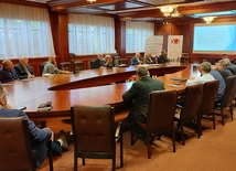 Trzeba umieć przyjąć również głosy świeckich - nawet jeśli są krytyczne