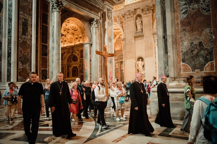 Pielgrzymka do Drzwi Świętych - cz. 1