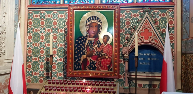 Ikona Jasnogórska powraca do katedry Notre-Dame
