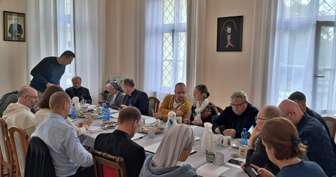 Co tak naprawdę wypracował synod? Dokument główny już dostępny dla wszystkich