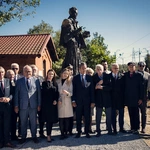 Odsłonięcie i poświęcenie pomnika Wł. Reymonta w Lipcach Rey.