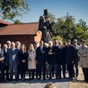 Odsłonięcie pomnika Reymonta w Lipcach Reymontowskich