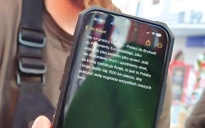 Widział śmierć kolegów i okropieństwa wojny. Dziś Andrij pielgrzymuje po pokój