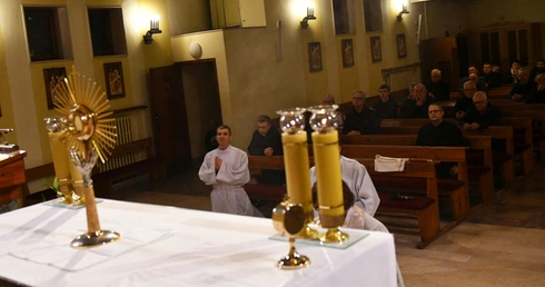 Formacja nadzwyczajnych szafarzy, lektorów i akolitów z Gorzowa Wlkp.