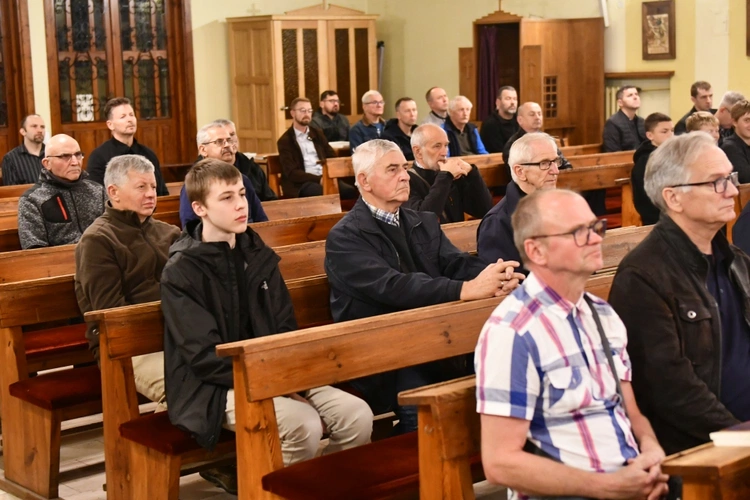 Spotkanie formacyjne dla akolitów, lektorów i nadzwyczajnych szafarzy