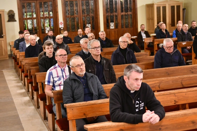 Spotkanie formacyjne dla akolitów, lektorów i nadzwyczajnych szafarzy