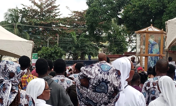Nigeryjscy katolicy w Lagos świętują dzień narodzinDziewicy Maryi