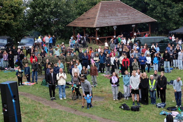Spotkanie Młodych na Ślęży 2025 "Z nadzieją ku górze"