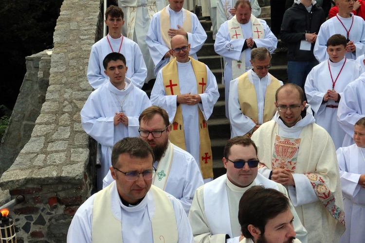 Spotkanie Młodych na Ślęży 2025 "Z nadzieją ku górze"