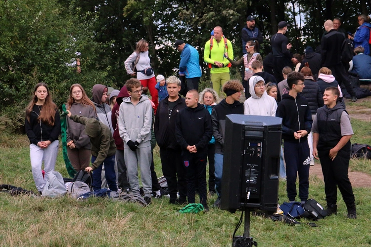 Spotkanie Młodych na Ślęży 2025 "Z nadzieją ku górze"