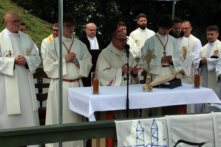Spotkanie Młodych na Ślęży 2025 "Z nadzieją ku górze"