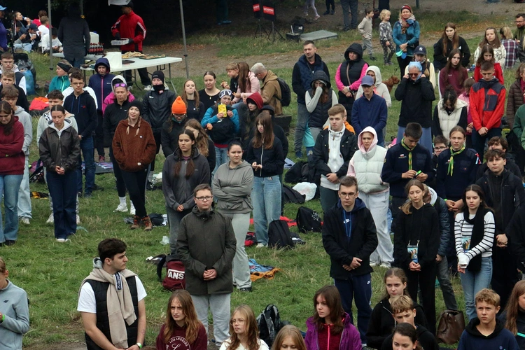 Spotkanie Młodych na Ślęży 2025 "Z nadzieją ku górze"