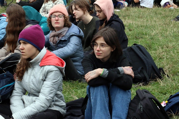 Spotkanie Młodych na Ślęży 2025 "Z nadzieją ku górze"