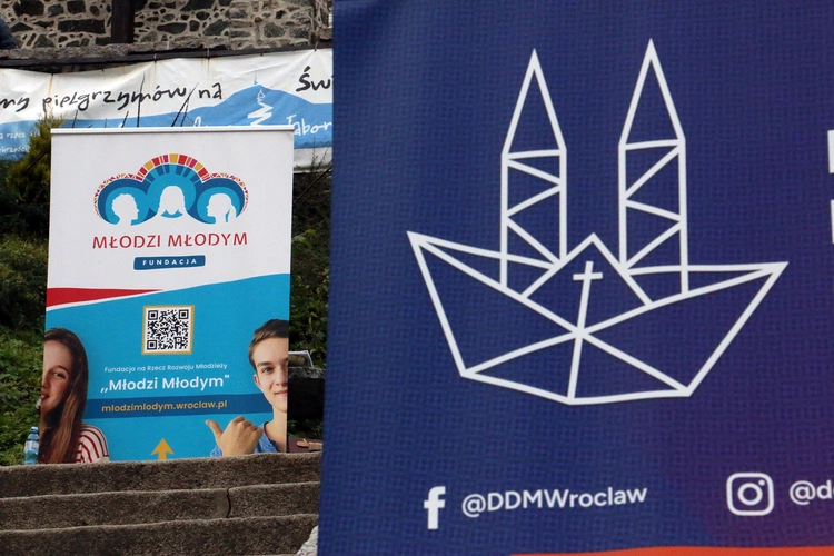 Spotkanie Młodych na Ślęży 2025 "Z nadzieją ku górze"