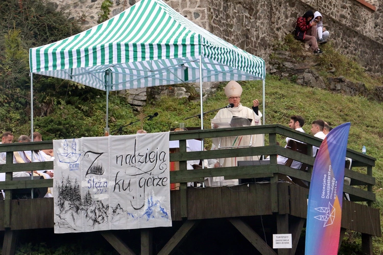 Spotkanie Młodych na Ślęży 2025 "Z nadzieją ku górze"