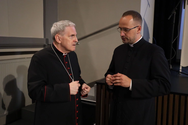 Szkolenie dla kapłanów