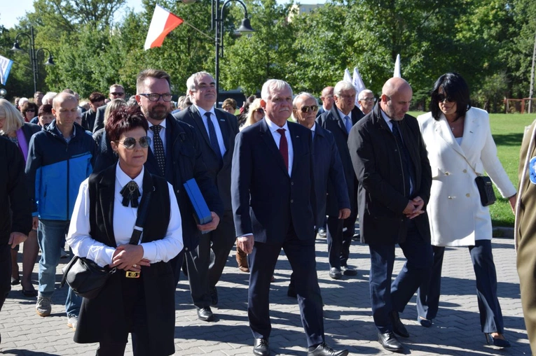 Pielgrzymka zbrojeniówki do MB Ostrobramskiej w Skarżysku-Kamiennej