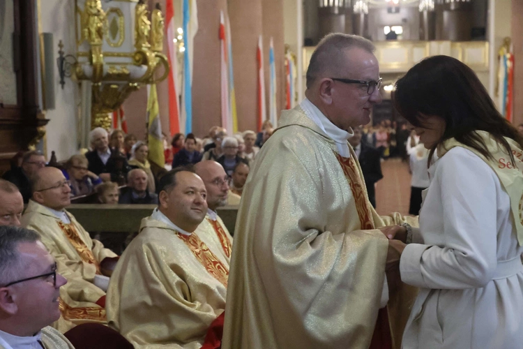 Pielgrzymka Straży Honorowej do Limanowej