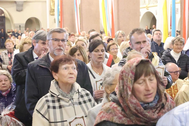 Pielgrzymka Straży Honorowej do Limanowej