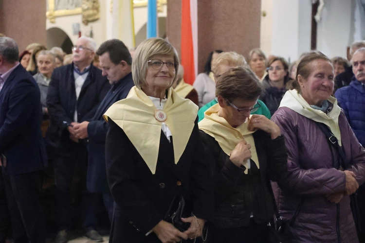 Pielgrzymka Straży Honorowej do Limanowej