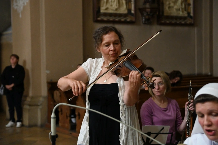 Wieczór św. Tereski w Strzelcach Opolskich