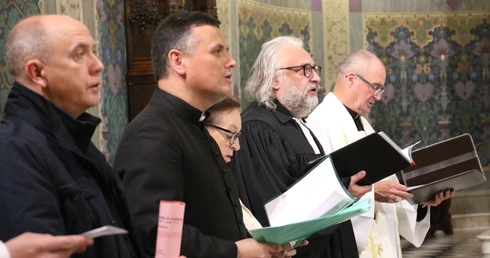 Płock. Z ogrodu bliżej do jedności