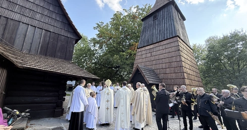 Poświęcenie odnowionego kościoła św. Michała
