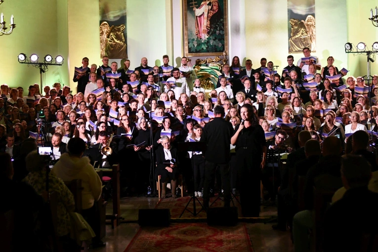 Koncert Wielbienia na zakończenie Zielonogórskich Warsztatów Liturgiczno-Muzycznych