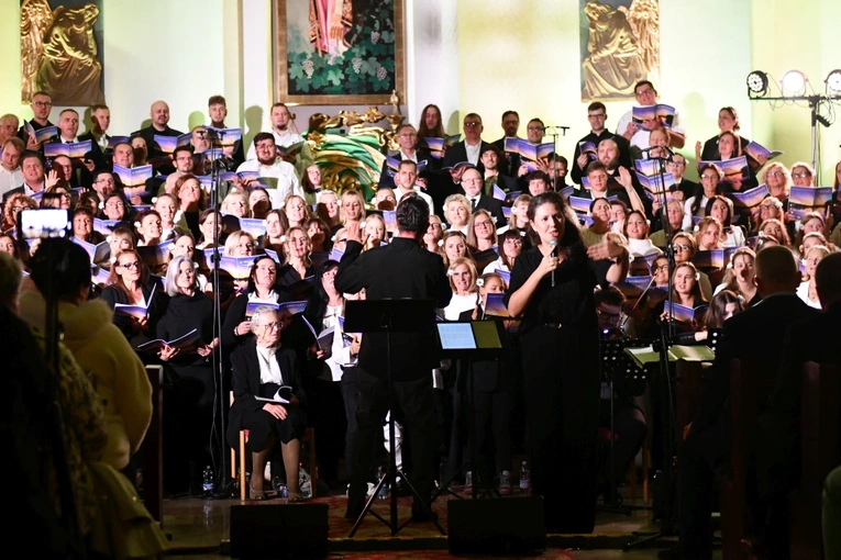 Koncert Wielbienia na zakończenie Zielonogórskich Warsztatów Liturgiczno-Muzycznych