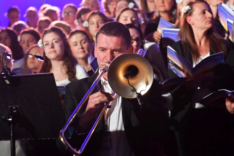 Koncert Wielbienia na zakończenie Zielonogórskich Warsztatów Liturgiczno-Muzycznych