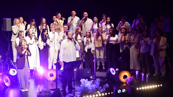 Chór Skrzydła w Radwanicach