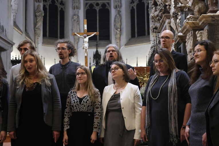 Sacra Ecclesiae Cantio