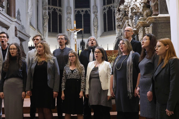 Sacra Ecclesiae Cantio