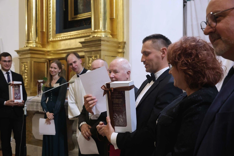 Sacra Ecclesiae Cantio
