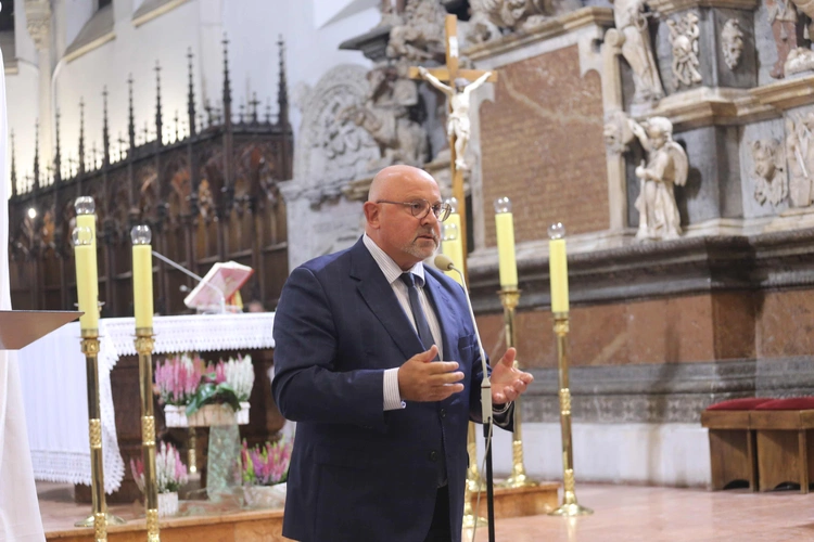 Sacra Ecclesiae Cantio