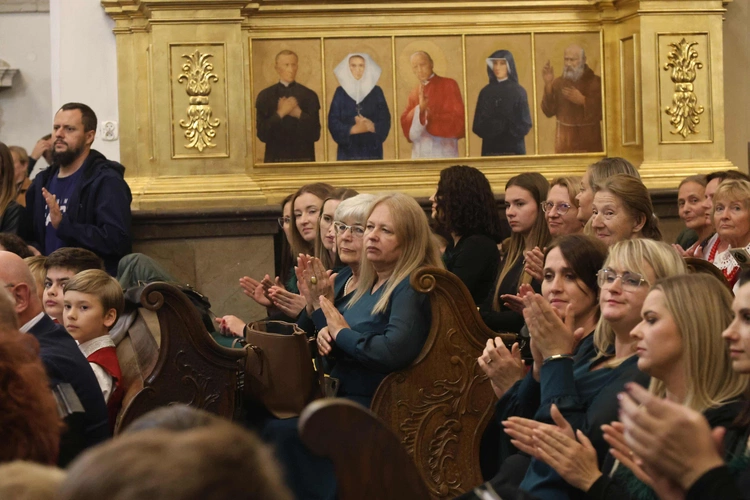 Sacra Ecclesiae Cantio