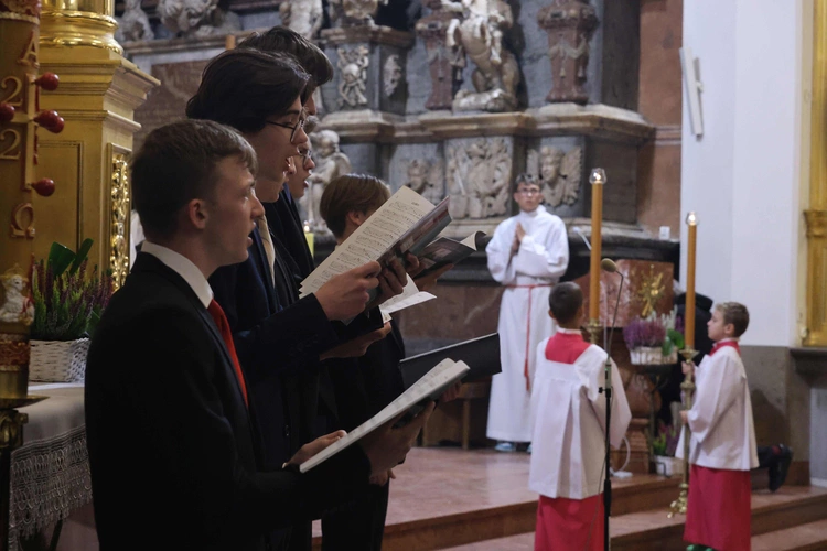 Sacra Ecclesiae Cantio