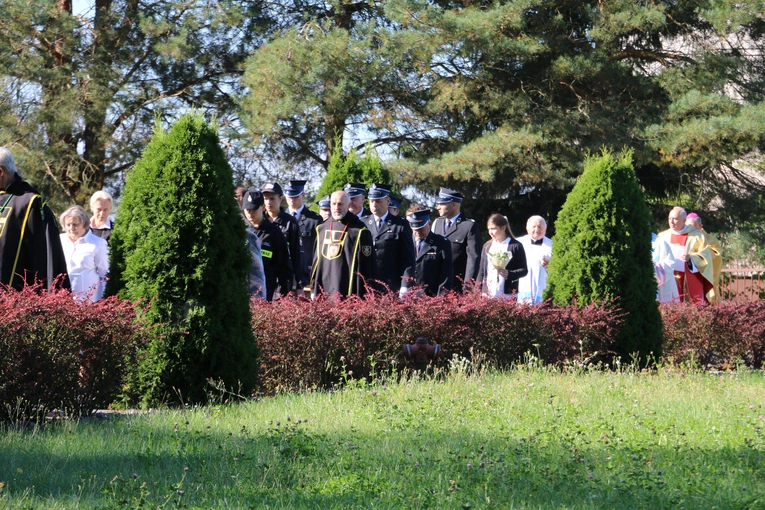 Smardzewo. Wprowadzenie relikwii św. Andrzeja Boboli i bł. kard. Stefana Wyszyńskiego