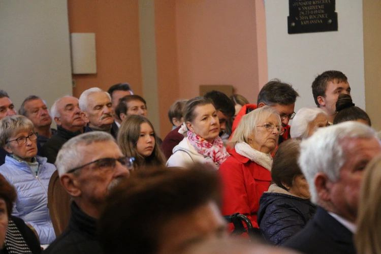 Smardzewo. Wprowadzenie relikwii św. Andrzeja Boboli i bł. kard. Stefana Wyszyńskiego