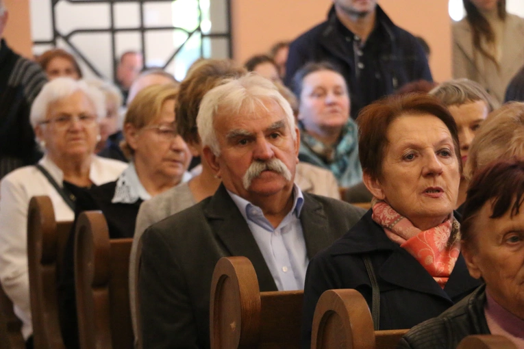 Smardzewo. Wprowadzenie relikwii św. Andrzeja Boboli i bł. kard. Stefana Wyszyńskiego