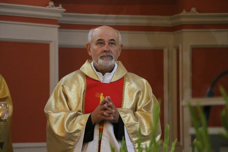 Smardzewo. Wprowadzenie relikwii św. Andrzeja Boboli i bł. kard. Stefana Wyszyńskiego