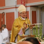 Smardzewo. Wprowadzenie relikwii św. Andrzeja Boboli i bł. kard. Stefana Wyszyńskiego