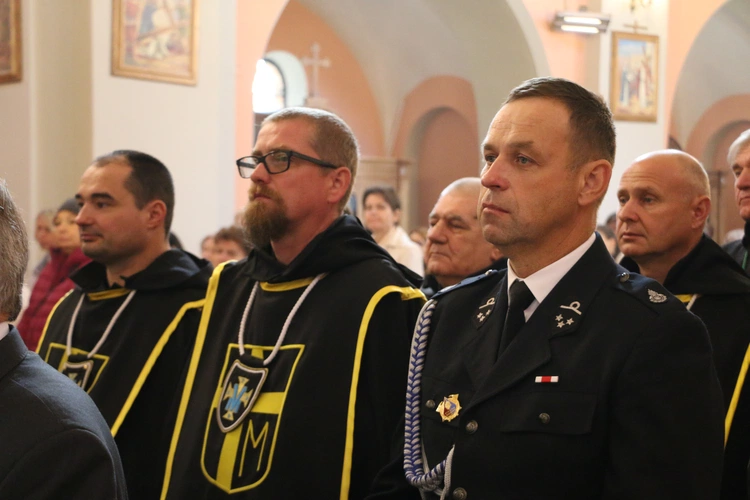 Smardzewo. Wprowadzenie relikwii św. Andrzeja Boboli i bł. kard. Stefana Wyszyńskiego